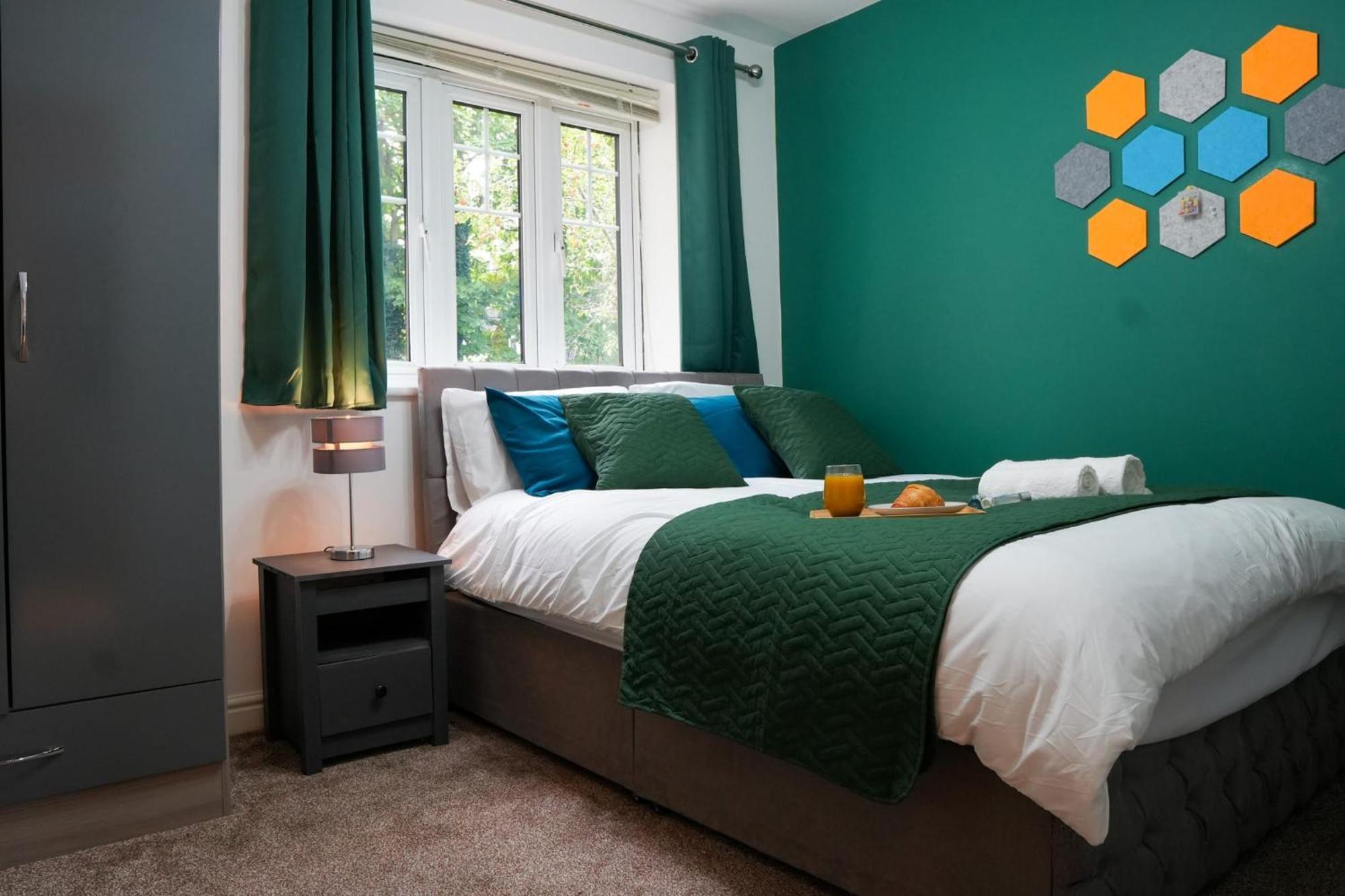 Whole 2-Bed Apartment - Contractors, Professionals, Ulez Free, Free Parking, B'Ham City 10Mins Бірмінгем Екстер'єр фото